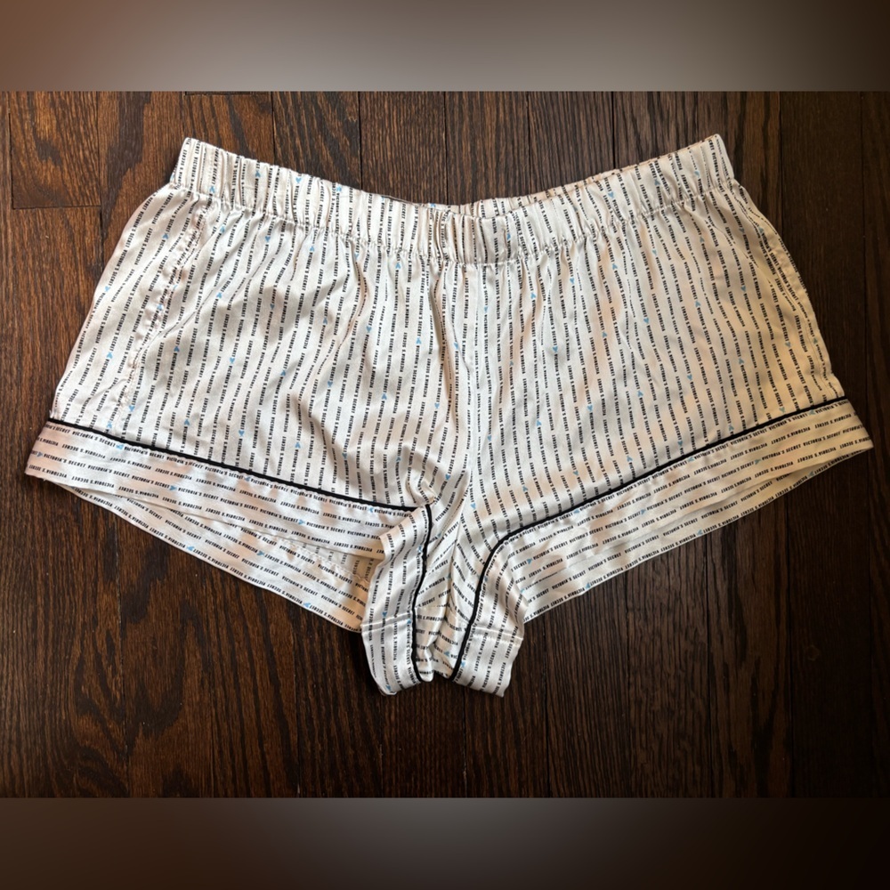 Victoria’s Secret Two piece pajama Set - Picture 2 of 5